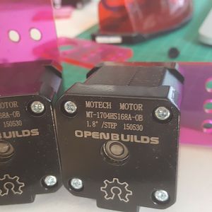 UK40OB_Y_motors